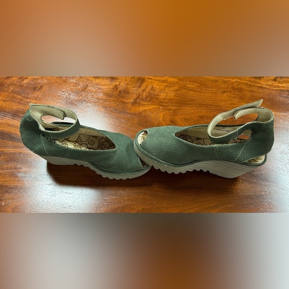 Fly London Yala' Perforated Leather Sandals - Picture 5 of 12